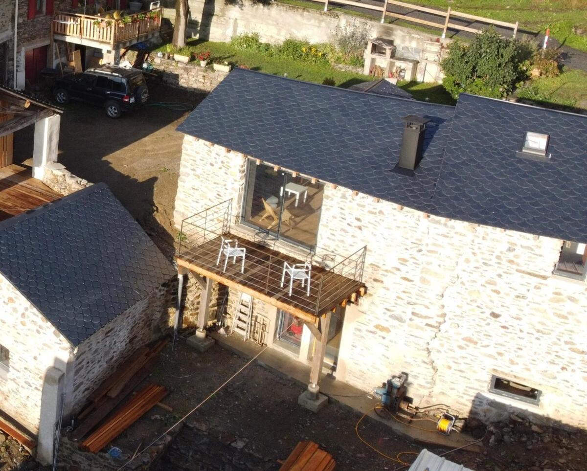 La Petite Bergerie En Pierre Surplombant Le Lac Real Ngoại thất bức ảnh