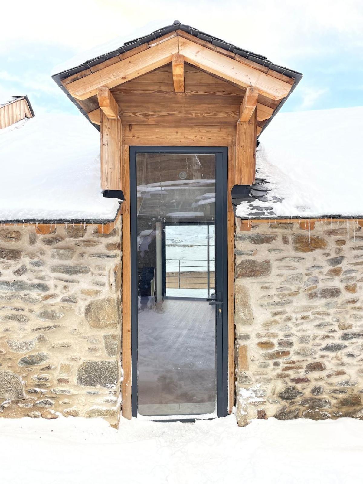 La Petite Bergerie En Pierre Surplombant Le Lac Real Ngoại thất bức ảnh